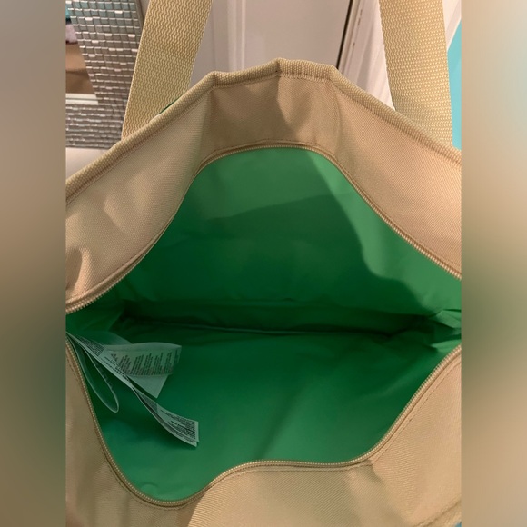 Disney cooler tote - Picture 3 of 3